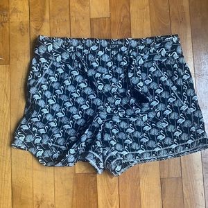 Loft swan black and white shorts